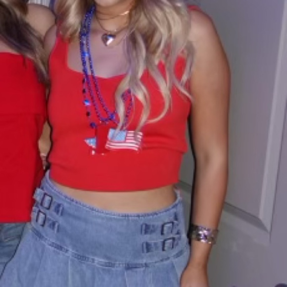 Zara red top!